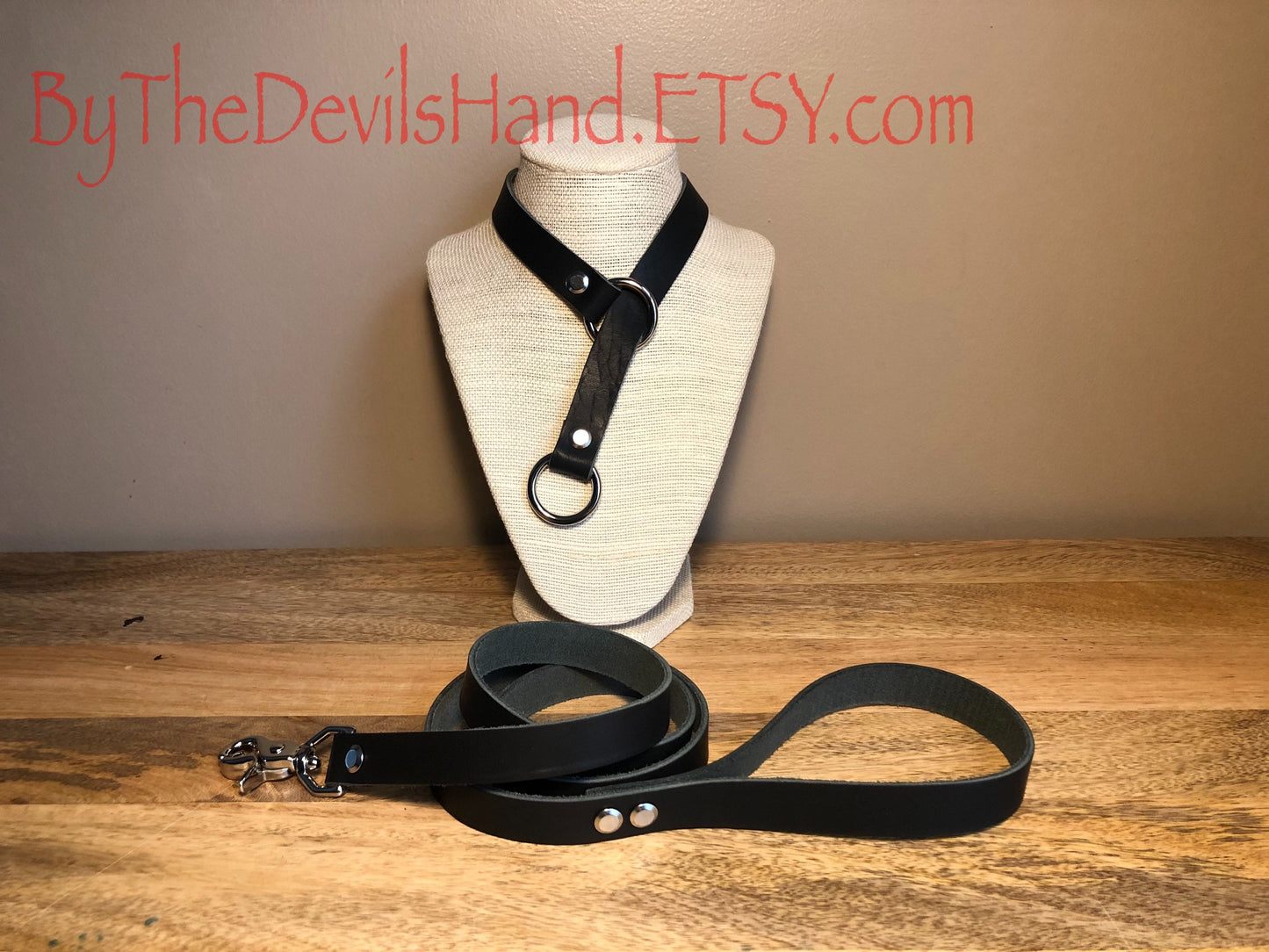 One Piece Leather Choke Collar, Available With Matching Leash - Available in a full range of colors and leather options