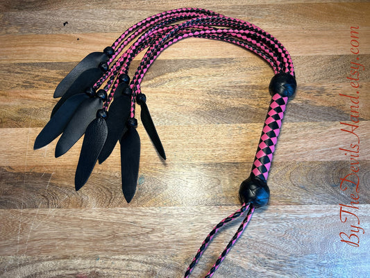 Dagger Tip Flogger - Cat O Nine Tails - Cat Of Nine Tails - Pink And Black Smooth Braided Leather With Wide Spade Shaped Tips