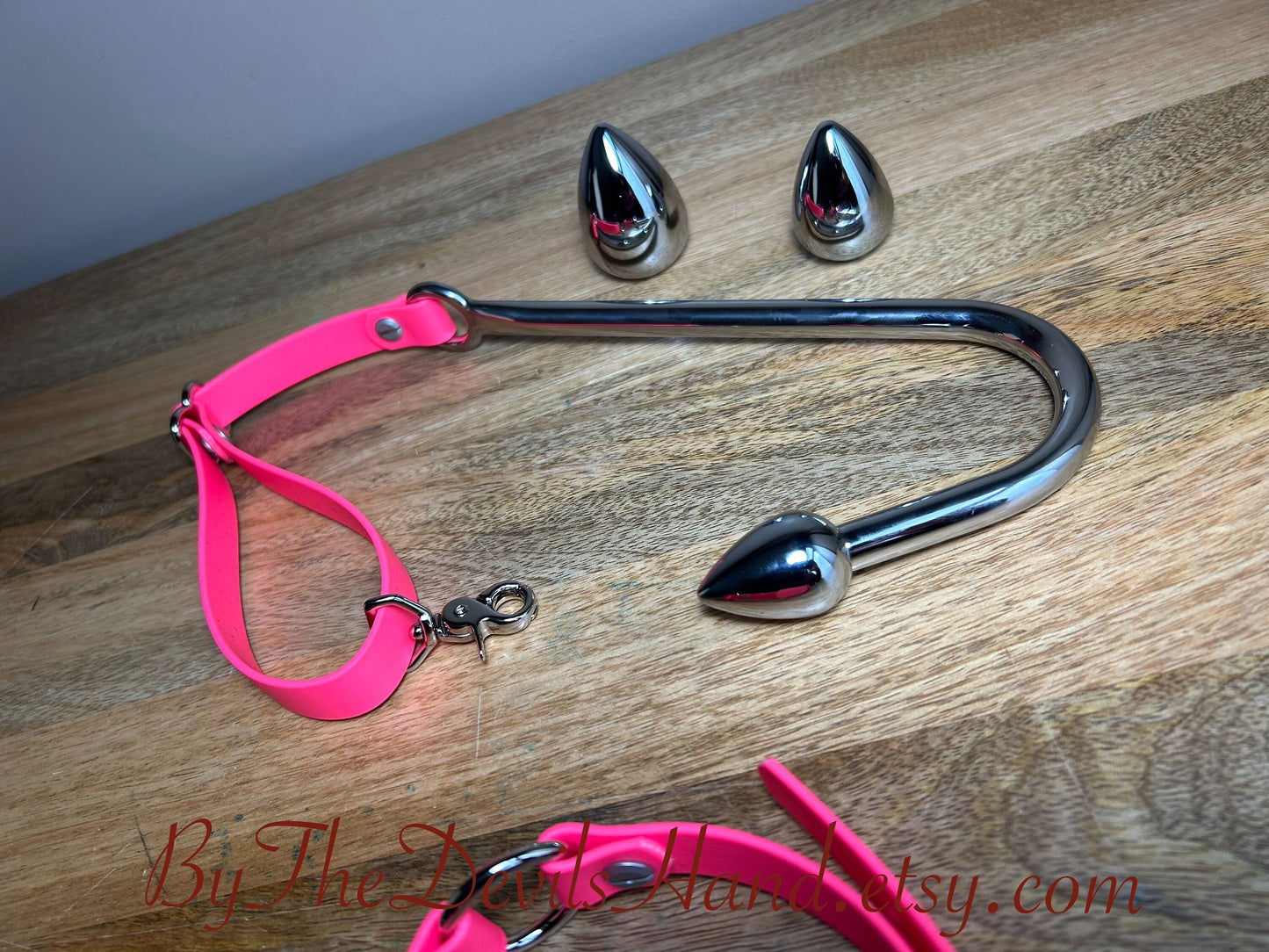 Ass Hook Rig Three Ball Design Crafted from Waterproof Vegan Equestrian Strap – Available in Black, Pink, Blue, Purple, and Wine