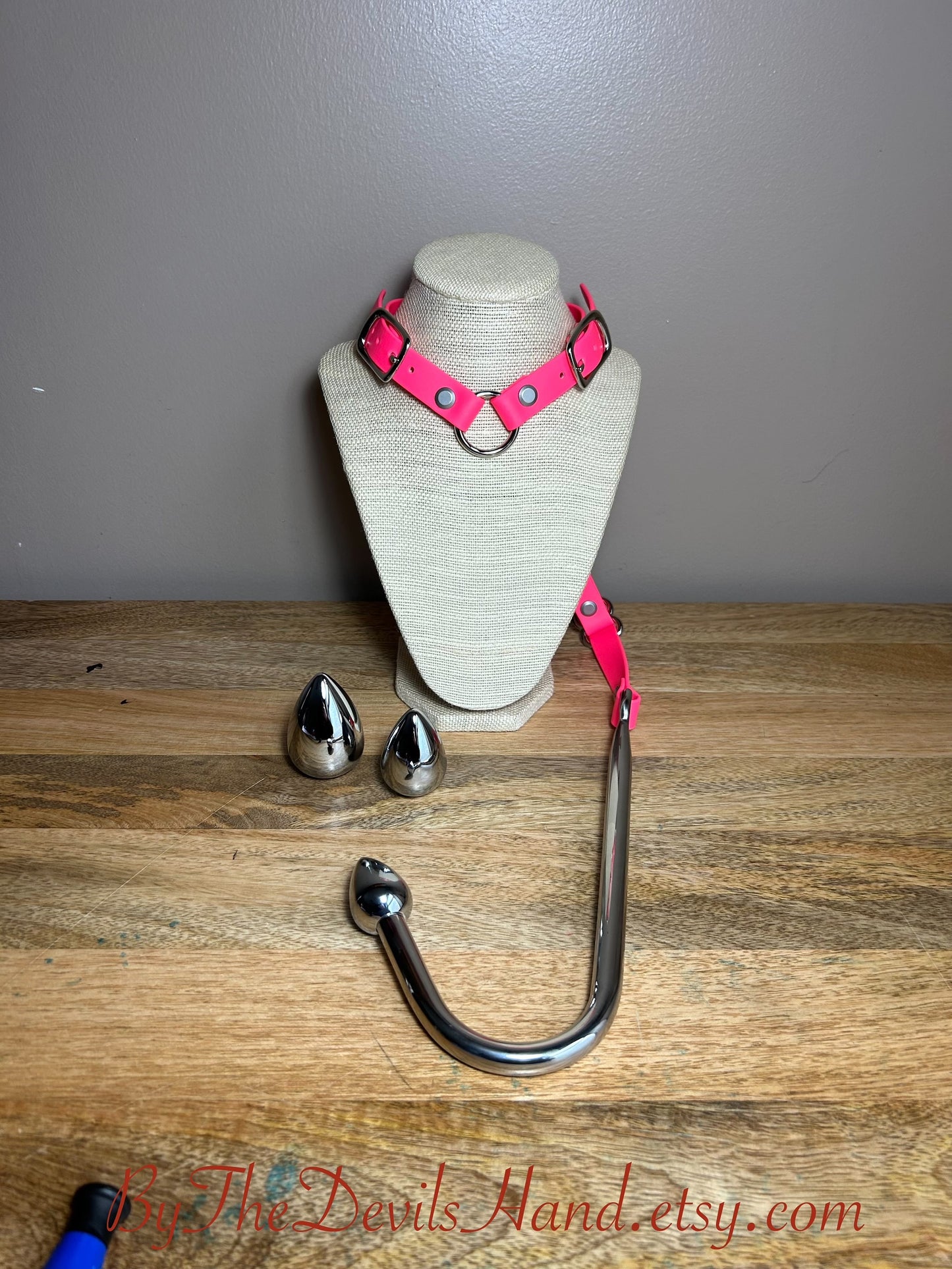 Ass Hook Rig Three Ball Design Crafted from Waterproof Vegan Equestrian Strap – Available in Black, Pink, Blue, Purple, and Wine