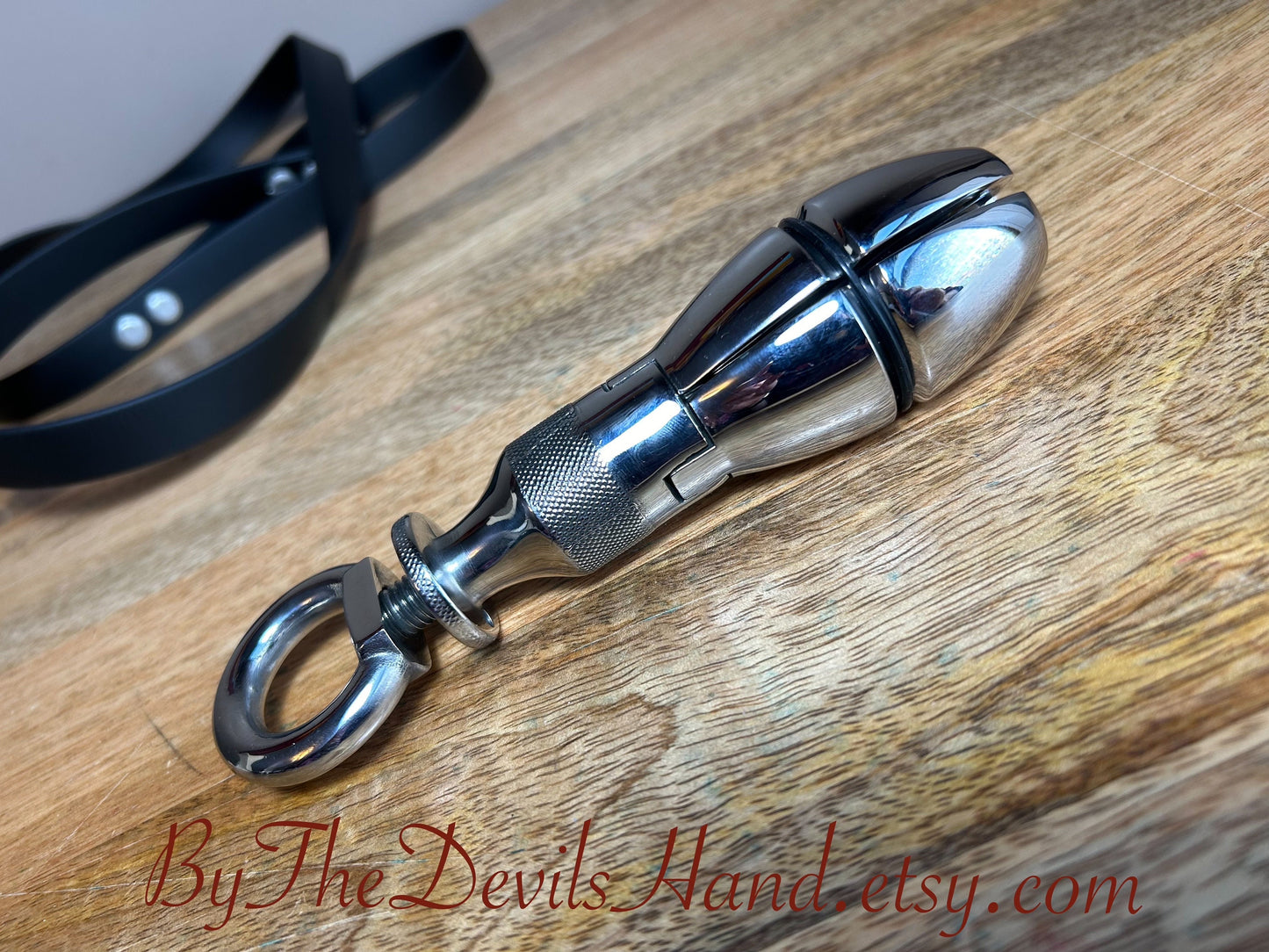 Pear Of Anguish Expanding Butt Plug Locking With Loop And Leash