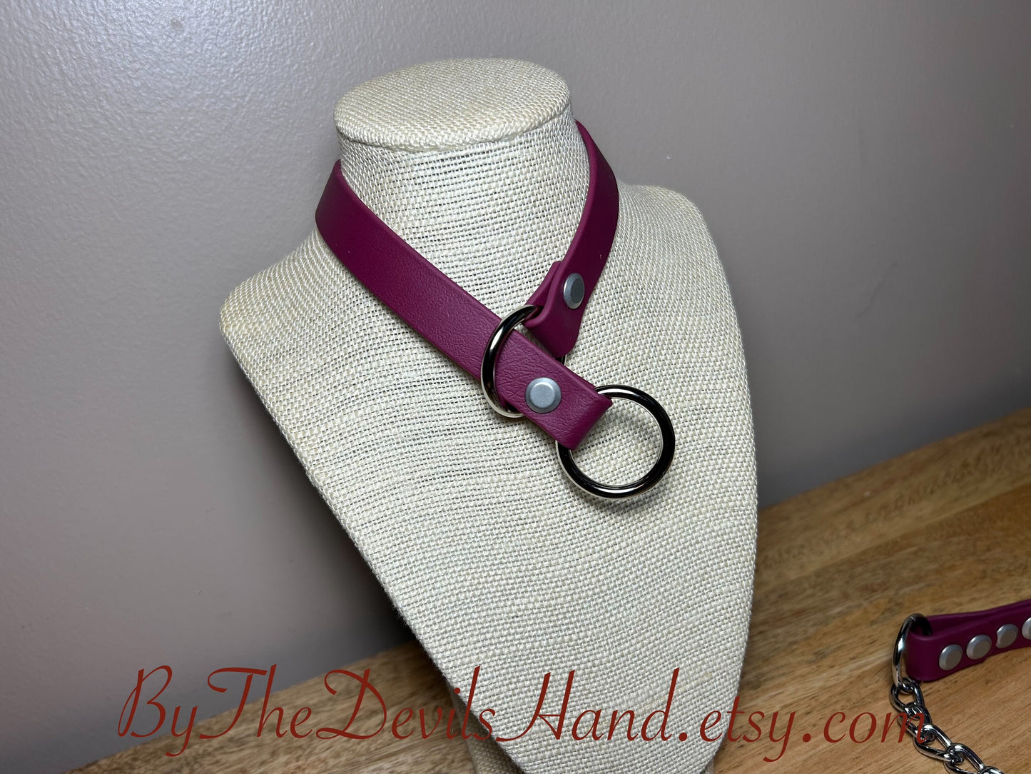 One Piece Leather Choke Collar, Available With Matching Leash - Available in a full range of colors and leather options