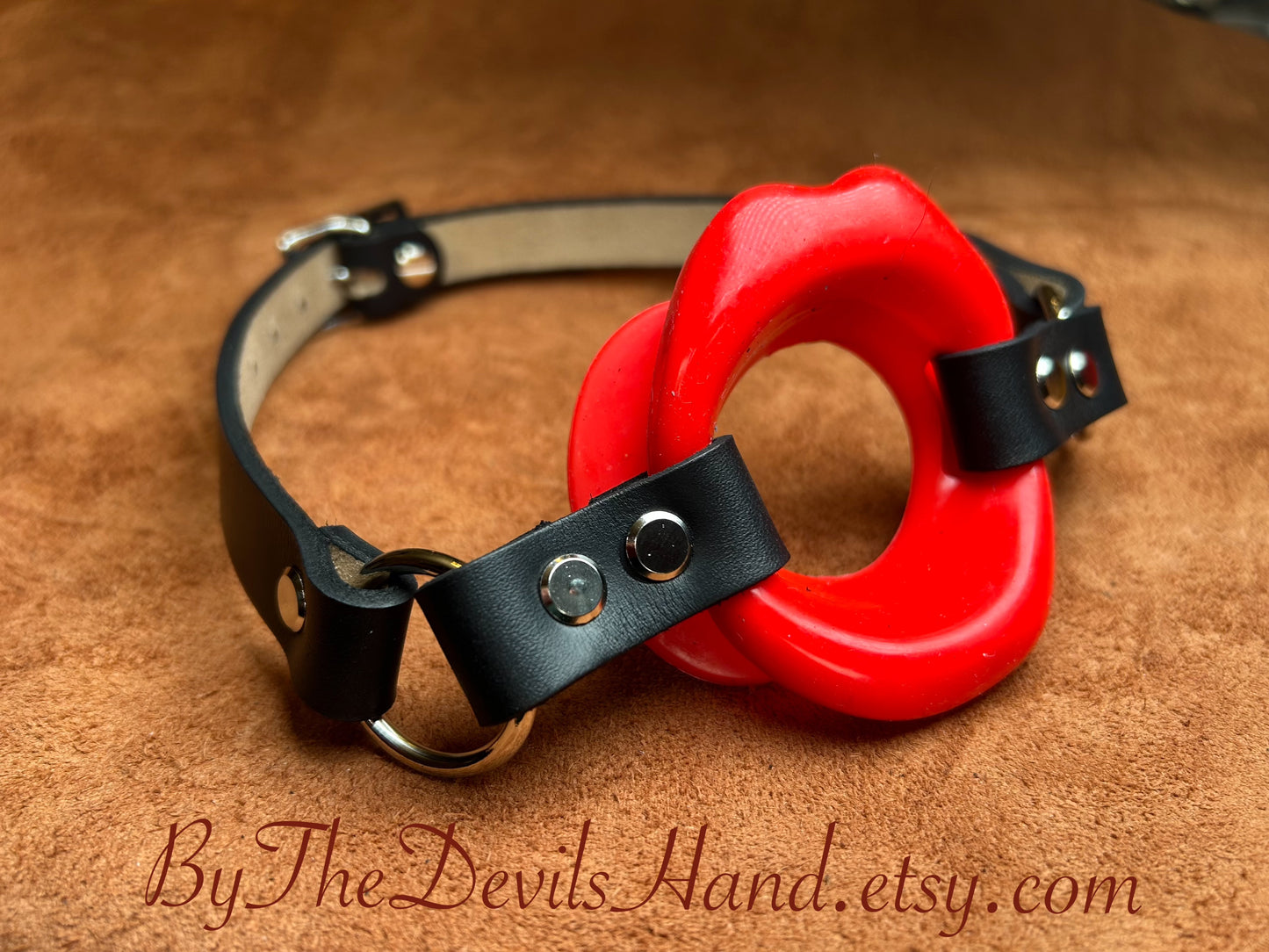 Bimbo Lip Gag With Straps Made Of Horween Chromexcel Black Leather