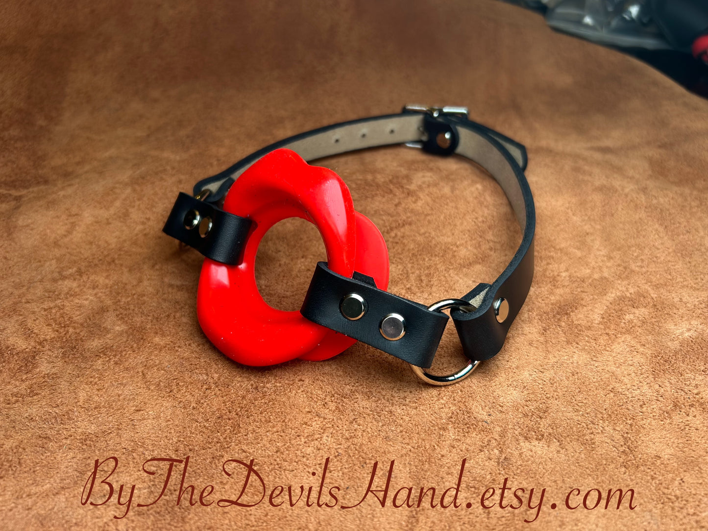 Bimbo Lip Gag With Straps Made Of Horween Chromexcel Black Leather